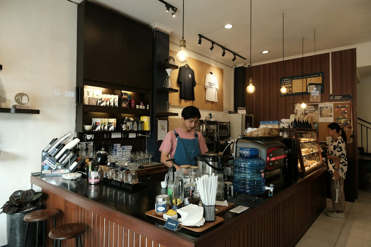 Cafetería y bar